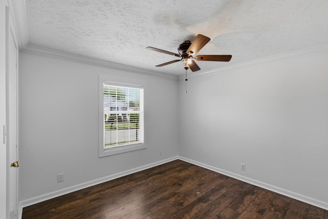 325 S Shore Dr, Antioch, TN 37013