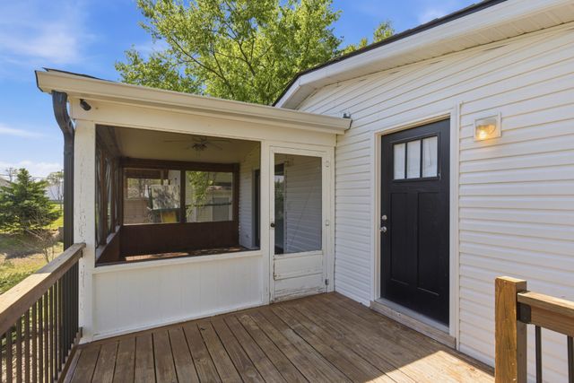 325 S Shore Dr, Antioch, TN 37013