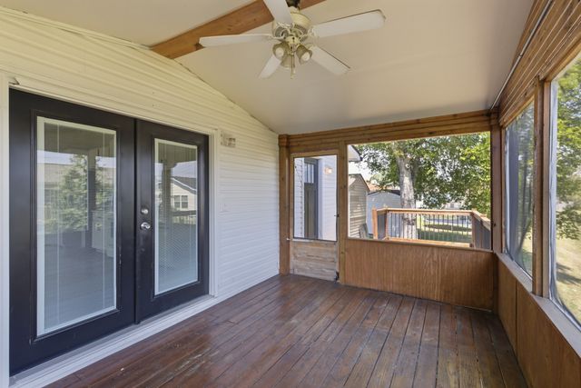 325 S Shore Dr, Antioch, TN 37013
