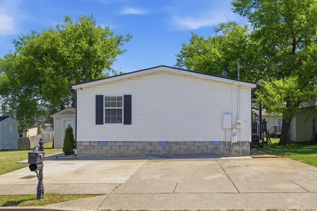 325 S Shore Dr, Antioch, TN 37013