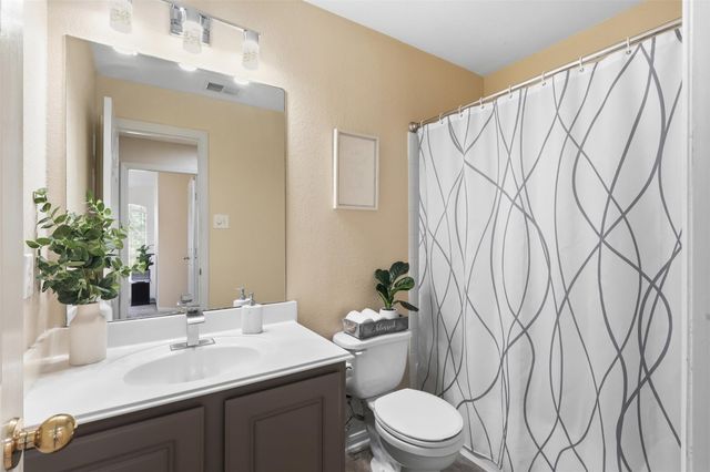 10215 Riderdale Park Lane, Houston, TX 77070