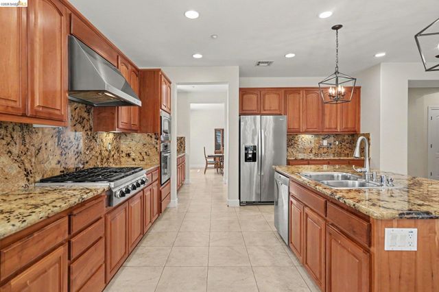 1276 Prominent Drive, Brentwood, CA 94513