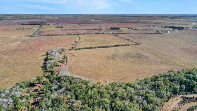 TBD Fm 562, Anahuac, TX 77514