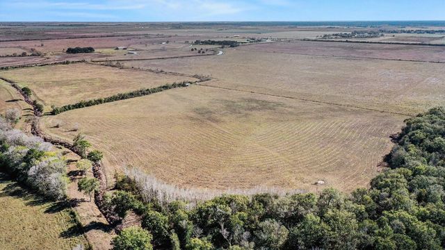 TBD Fm 562, Anahuac, TX 77514