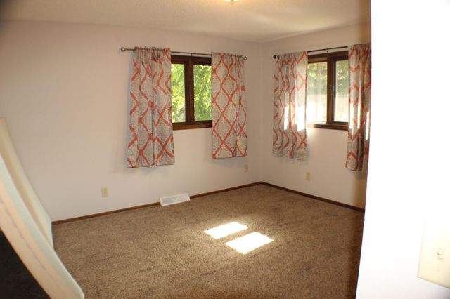 421 Dale Avenue, Moorhead, MN 56560
