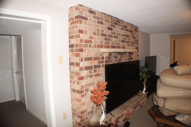 421 Dale Avenue, Moorhead, MN 56560