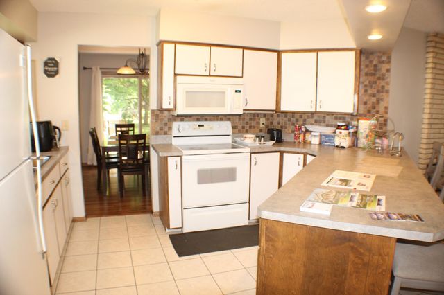 421 Dale Avenue, Moorhead, MN 56560