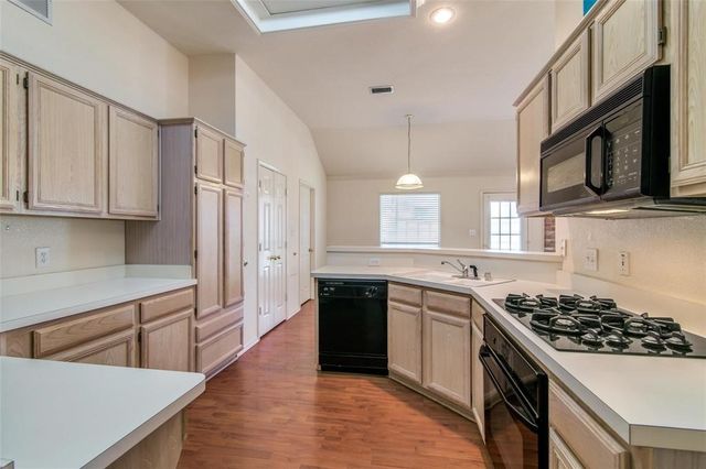 7210 Gillon Drive, Rowlett, TX 75089