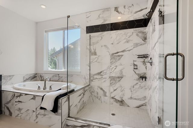 24503 NE 18th Street, Sammamish, WA 98074