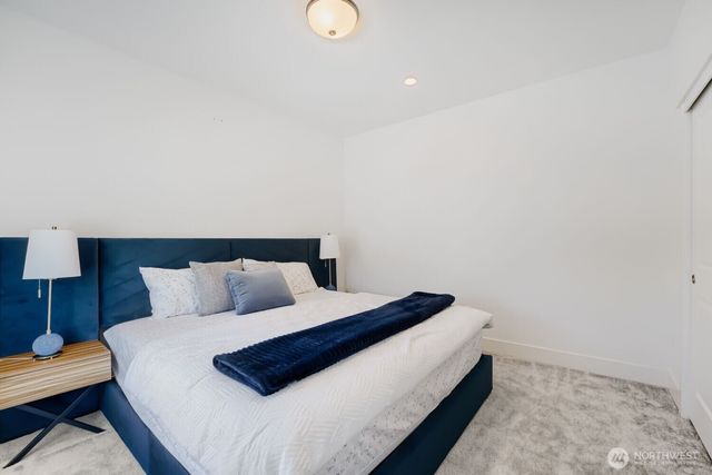 24503 NE 18th Street, Sammamish, WA 98074