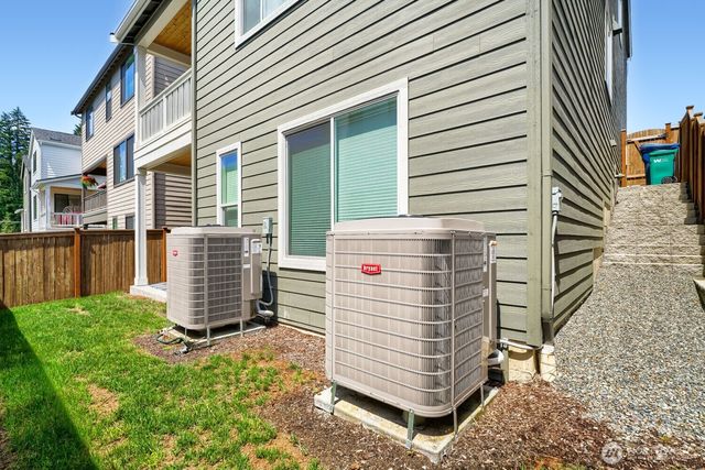 24503 NE 18th Street, Sammamish, WA 98074