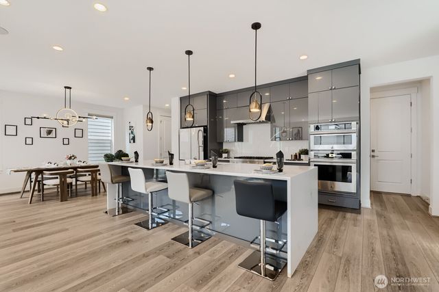 24503 NE 18th Street, Sammamish, WA 98074