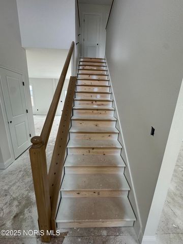 1396 Thomas Lane, Waterville, OH 43566