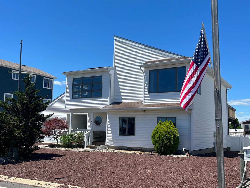 102 JEANNE DR, Manahawkin, NJ 08050