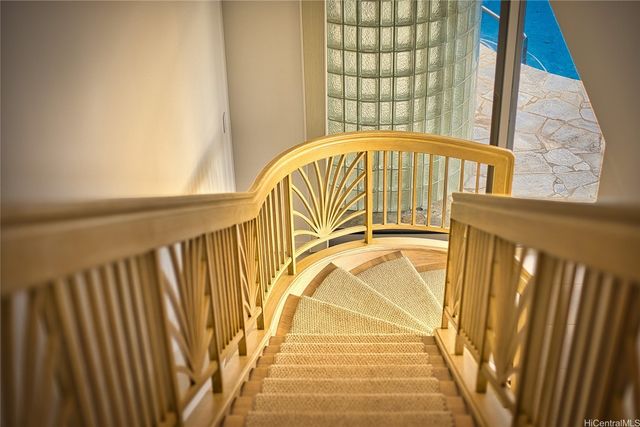128 Hanapepe Loop, Honolulu, HI 96825