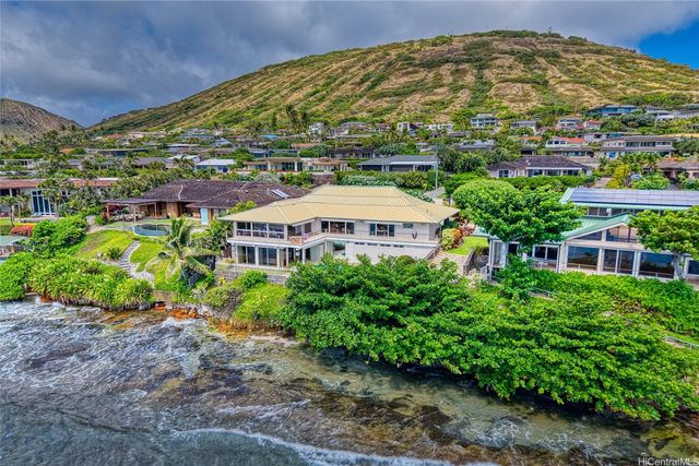 128 Hanapepe Loop, Honolulu, HI 96825