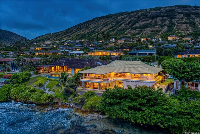 128 Hanapepe Loop, Honolulu, HI 96825