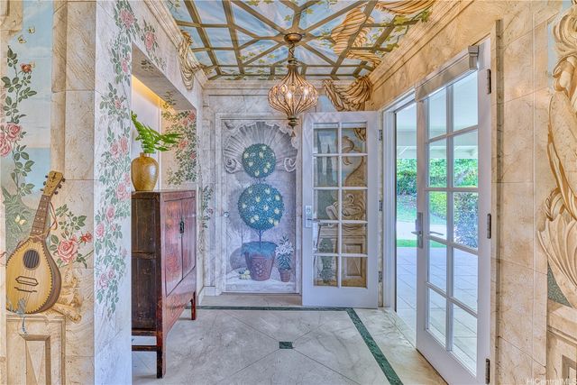 128 Hanapepe Loop, Honolulu, HI 96825