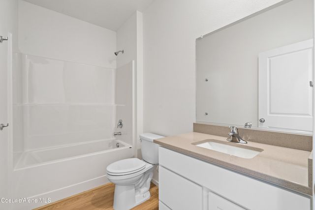 5294 E Aquila Ave, Post Falls, ID 83854