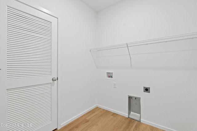 5294 E Aquila Ave, Post Falls, ID 83854