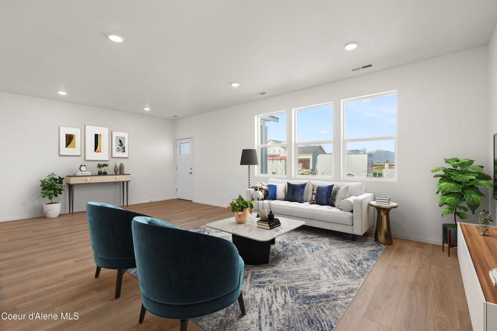 5294 E Aquila Ave, Post Falls, ID 83854