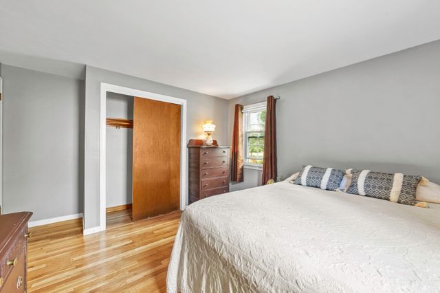 254 Mccarthy Ave, Chicopee, MA 01020