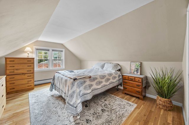 254 Mccarthy Ave, Chicopee, MA 01020