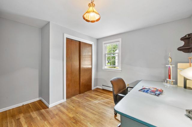 254 Mccarthy Ave, Chicopee, MA 01020