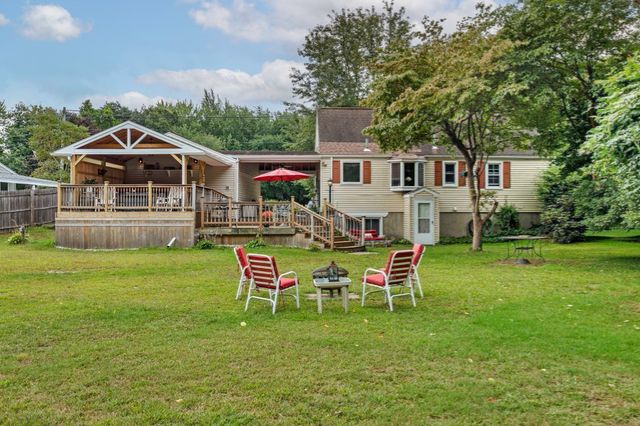 254 Mccarthy Ave, Chicopee, MA 01020
