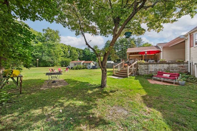 254 Mccarthy Ave, Chicopee, MA 01020