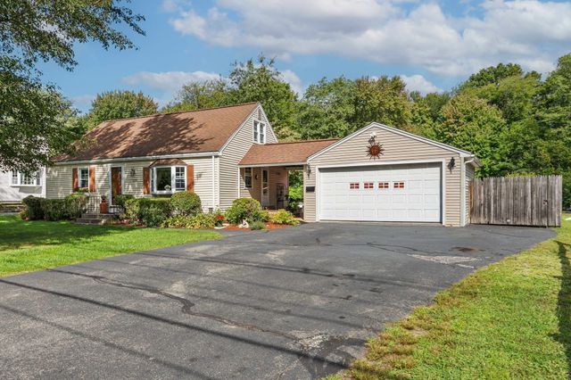 254 Mccarthy Ave, Chicopee, MA 01020