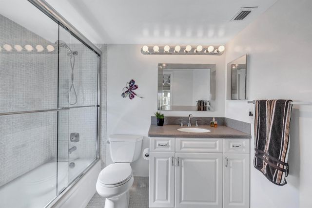 3001 Lincoln A 3001, Boca Raton, FL 33434