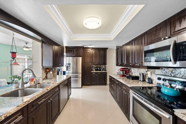 1270 NW 49th St, Deerfield Beach, FL 33064