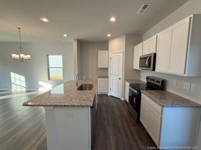 98 Stout Landing, Dunn, NC 28334