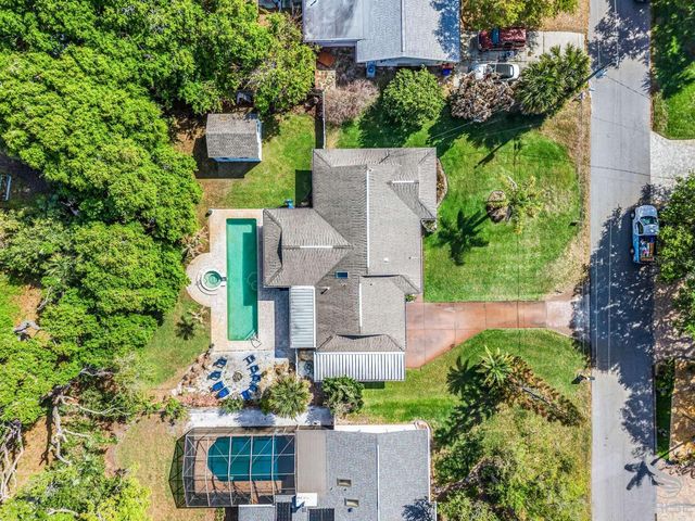 812 E 13TH AVENUE, New Smyrna Beach, FL 32169