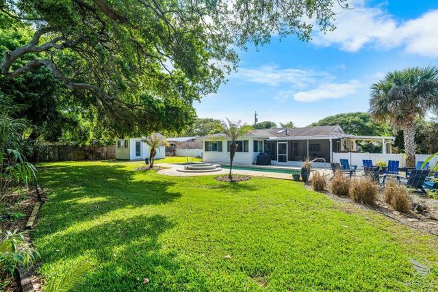 812 E 13TH AVENUE, New Smyrna Beach, FL 32169