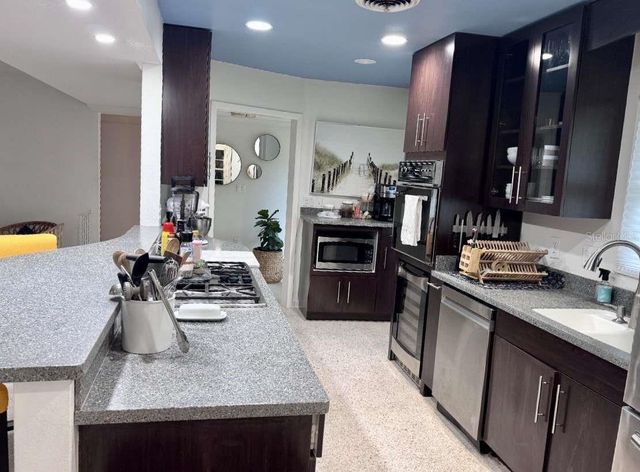 812 E 13TH AVENUE, New Smyrna Beach, FL 32169