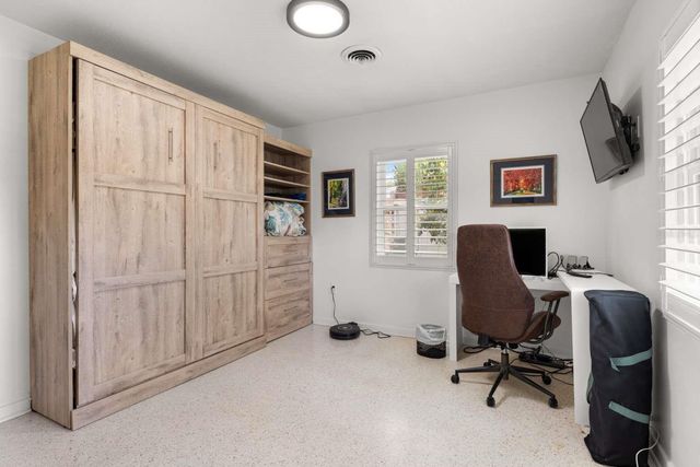 812 E 13TH AVENUE, New Smyrna Beach, FL 32169