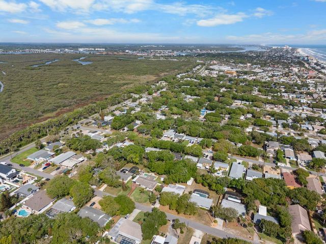 812 E 13TH AVENUE, New Smyrna Beach, FL 32169