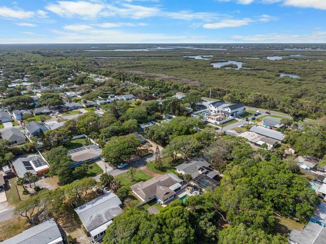 812 E 13TH AVENUE, New Smyrna Beach, FL 32169