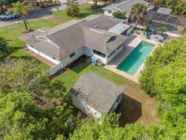 812 E 13TH AVENUE, New Smyrna Beach, FL 32169
