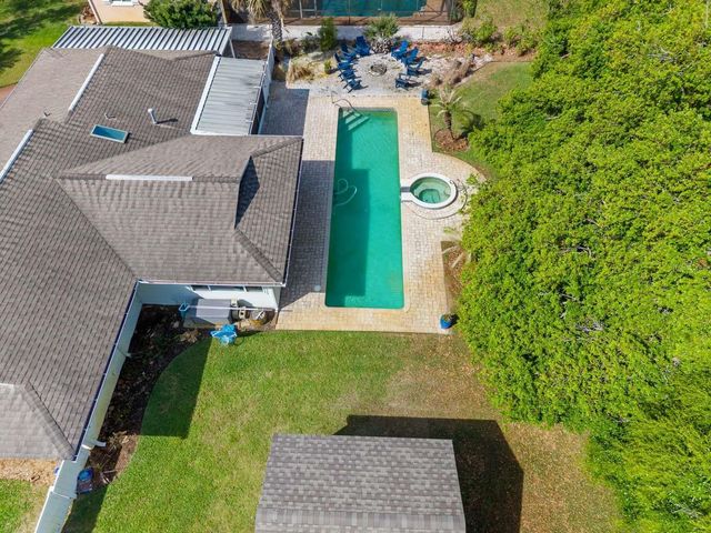 812 E 13TH AVENUE, New Smyrna Beach, FL 32169