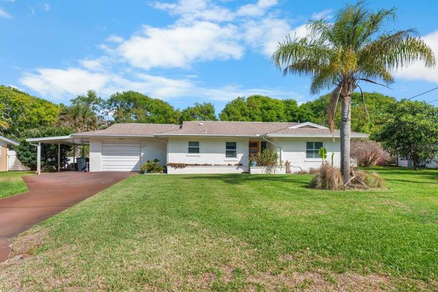 812 E 13TH AVENUE, New Smyrna Beach, FL 32169