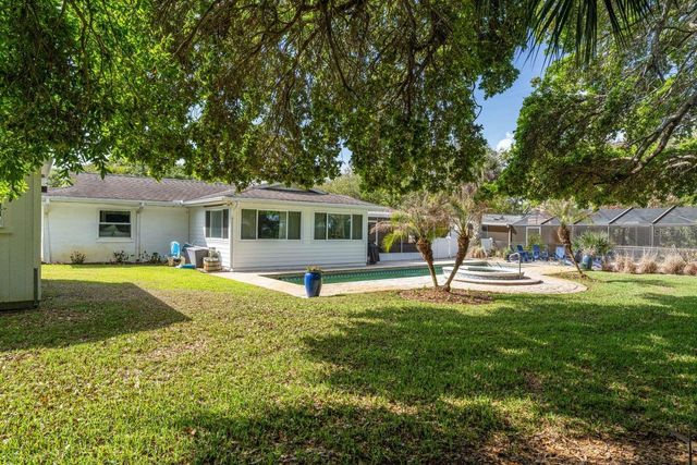 812 E 13TH AVENUE, New Smyrna Beach, FL 32169