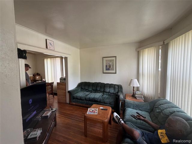 5331 Fischer Street, Detroit, MI 48213
