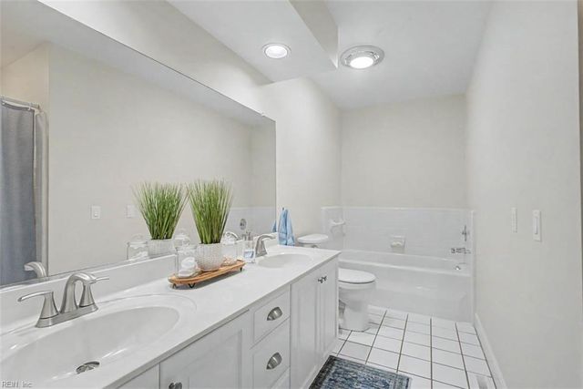 119 Harrops GLN, Williamsburg, VA 23185