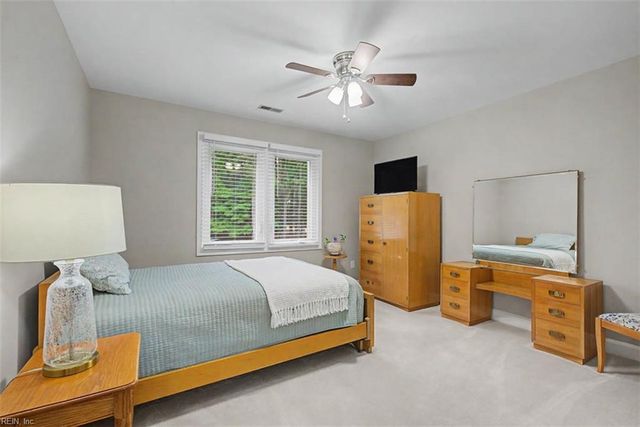 119 Harrops GLN, Williamsburg, VA 23185