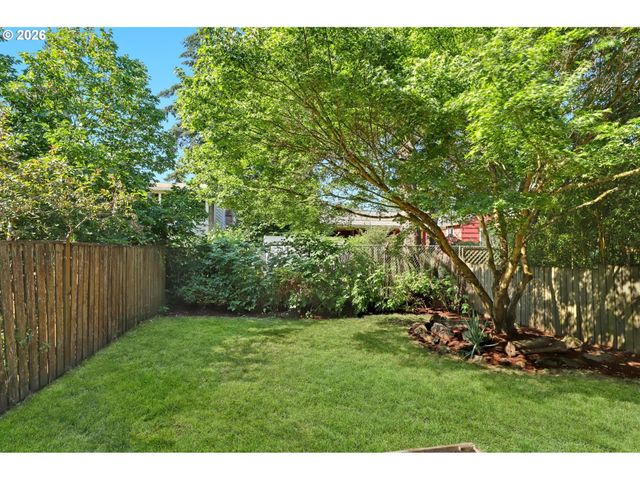 7616 N EDISON St, Portland, OR 97203