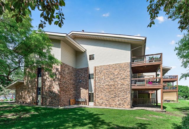 14308 Fairway Drive, Eden Prairie, MN 55344
