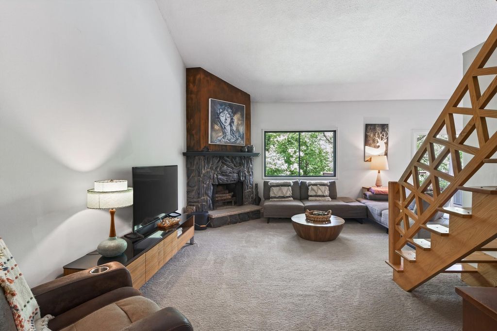 14308 Fairway Drive, Eden Prairie, MN 55344